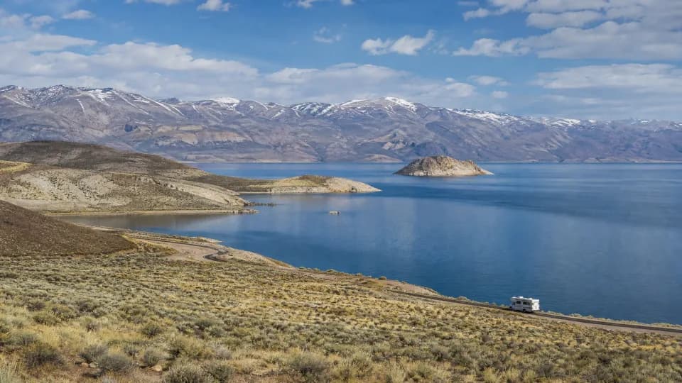 Pyramid Lake near reno-nv